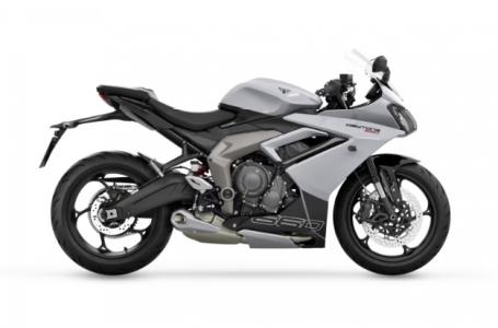 2025 Triumph Daytona 660 - Photo 6