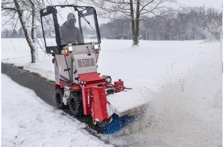 2024 Ventrac NJ380 BROOM SSV - Photo 8