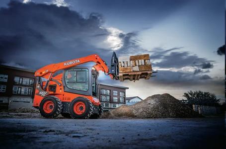 2024 Kubota SSV75PHFRC - Photo 7