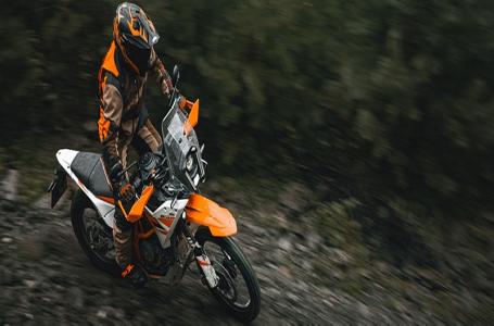 2025 KTM Adventure 390 R - Photo 5