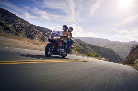 2025 Honda Gold Wing® Tour DCT 50th Anniversary - Photo 3