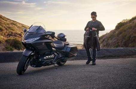 2025 Honda GOLDWING DCT 50th Anniversary - Photo 10