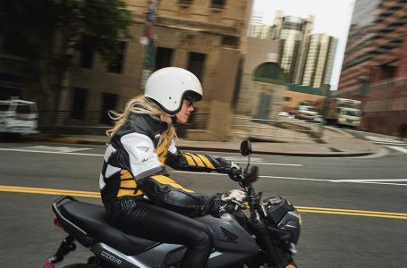 2025 Honda NVA110BS - Photo 3