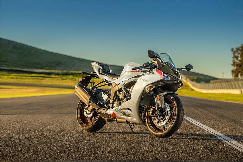 2025 Kawasaki Ninja ZX-6R (ZX636KSFAN) for Sale | State 8 Motorcycles