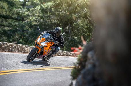 2025 Kawasaki Ninja® 650 - Photo 5
