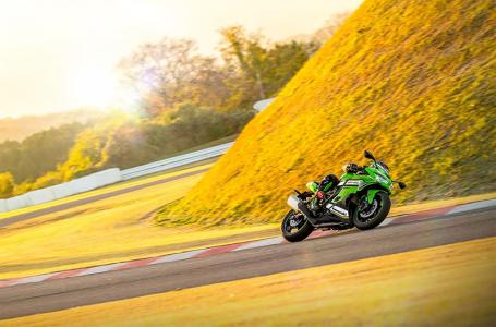 2025 Kawasaki Ninja® ZX™-4RR KRT Edition ABS - Photo 2