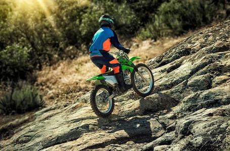 2025 Kawasaki KLX 140R F - Photo 6