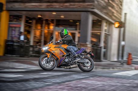 2025 Kawasaki Ninja® 650 - Photo 4