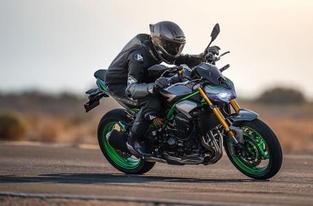2025 Kawasaki ZR900TSFNN - Photo 6