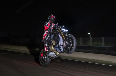 2025 Ducati Streetfighter V4 S - Photo 5