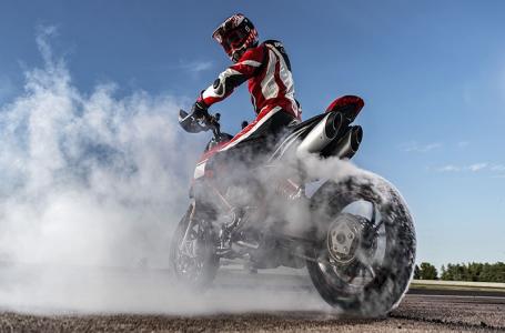 2025 Ducati Hypermotard 950 SP - Photo 12