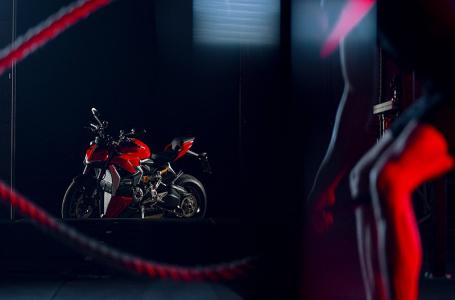 2025 Ducati Streetfighter V2 - Photo 6