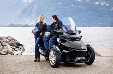 2025 Can-Am Spyder RT Limited Dark - Photo 3