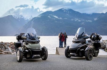2025 Can-Am Spyder RT - Photo 3