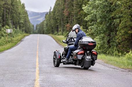 2025 Can-Am SPYDER F3 LIMITED - Photo 2