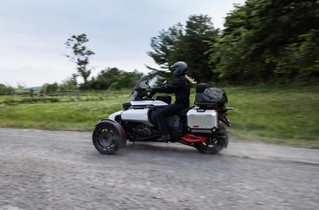 2025 Can-Am CANYON XT - Photo 3