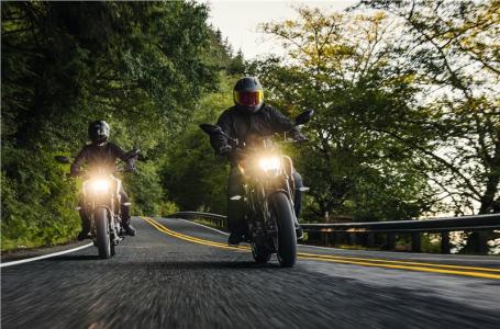 2025 CFMOTO NK 300 - Photo 6