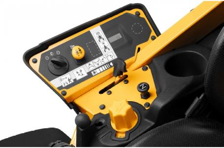2025 Cub Cadet ZTX5 60 - Photo 6