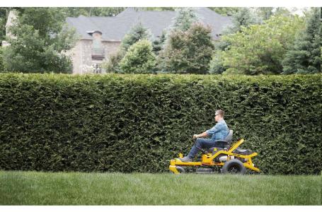2025 Cub Cadet ZT2 50 - Photo 6