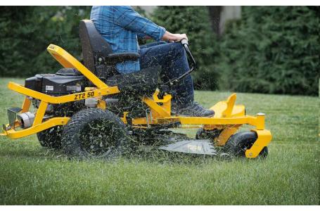 2025 Cub Cadet ZT2 50 - Photo 5