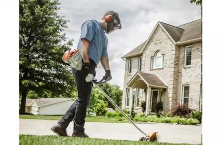 2025 STIHL FC56C-E EDGER - Photo 4