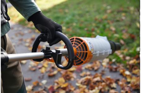 2025 STIHL KMA 120 R - Photo 5