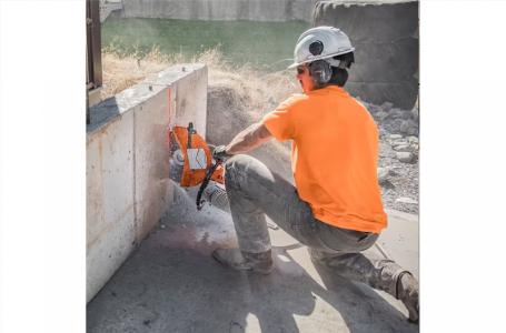 2025 STIHL TS700 - Photo 8