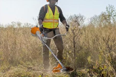 2025 STIHL FS461 C-EM BRUSHCUTTER - Photo 2