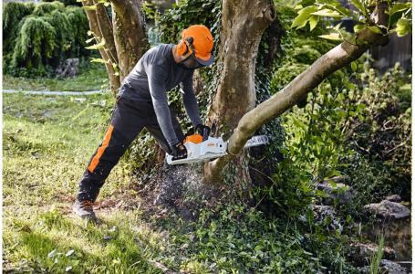 2025 STIHL MSA 220 C-BQ 18" - Photo 4