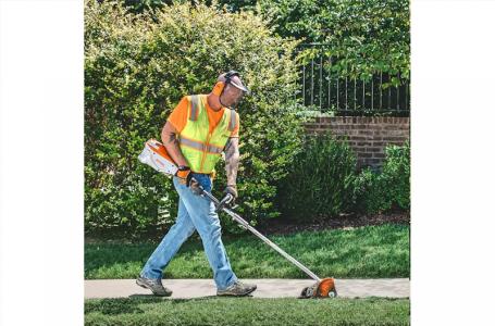 2025 STIHL KMA 135 R - Photo 6