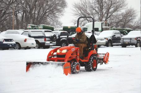 2025 Land Pride SPL0560 Loader Mount Snow Pusher - Photo 3