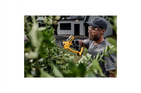2025 DeWalt 20V MAX* 1-1/2 in. Cordless Pruner (DCPR320D1) - Photo 9
