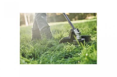 2025 DeWalt 60V MAX* 17 in. Brushless Attachment Capable String Trimmer (tool only) (DCST972B) - Photo 13