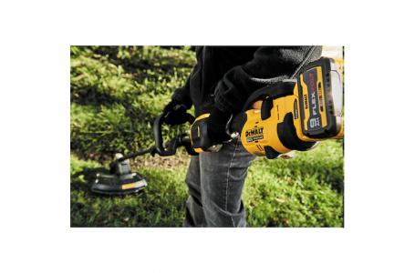 2025 DeWalt 60V MAX* 17 in. Brushless Attachment Capable String Trimmer (tool only) (DCST972B) - Photo 12