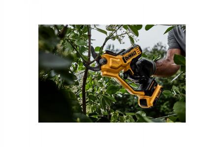 2025 DeWalt 20V MAX* 1-1/2 in. Cordless Pruner (DCPR320D1) - Photo 8