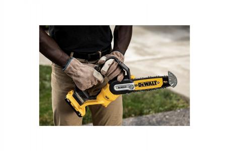 2025 DeWalt 20V MAX* 8 in. Brushless Cordless Pruning Chainsaw Kit with 3 Ah Battery (DCCS623L1) - Photo 6