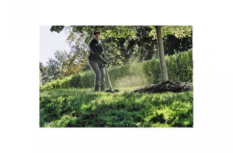 2025 DeWalt 60V MAX* 17 in. Brushless Attachment Capable String Trimmer (tool only) (DCST972B) - Photo 14