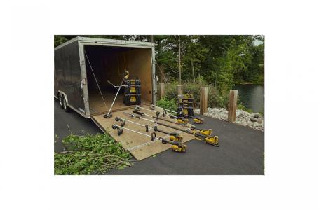2025 DeWalt 60V MAX* 17 in. Brushless Attachment Capable String Trimmer Kit (DCST972X1) - Photo 9
