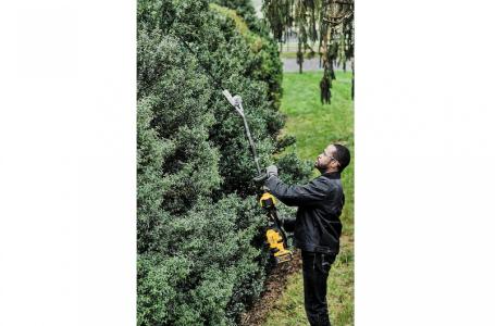 2025 DeWalt 60V MAX* 17 in. Brushless Attachment Capable String Trimmer (tool only) (DCST972B) - Photo 16