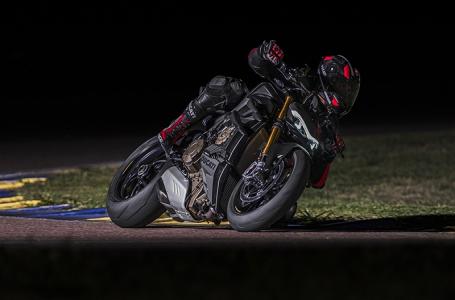 2026 Ducati Streetfighter V4 S - Photo 2