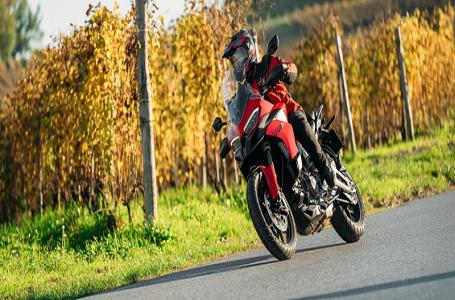 2026 Ducati Multistrada V2 - Photo 10