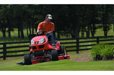 2025 Kubota GR2120 - Photo 3