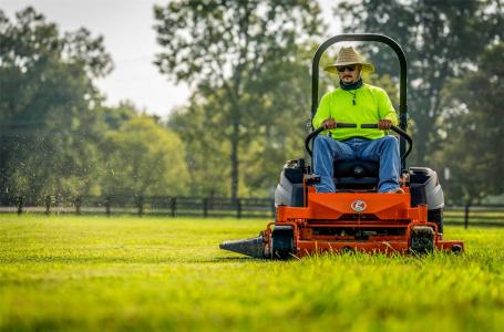 2025 Kubota Z452KWTI-54 - Photo 3