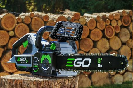 2025 EGO CS1613 16" CHAINSAW KIT (4.0AH BATTERY, 210W CHARGER) - Photo 4