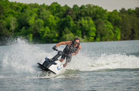 2026 Yamaha WaveRunner® Superjet - Photo 6