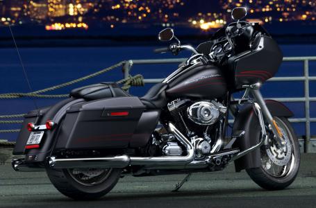 2013 Harley-Davidson® FLTRX Road Glide® Custom - Color Option - Photo 2