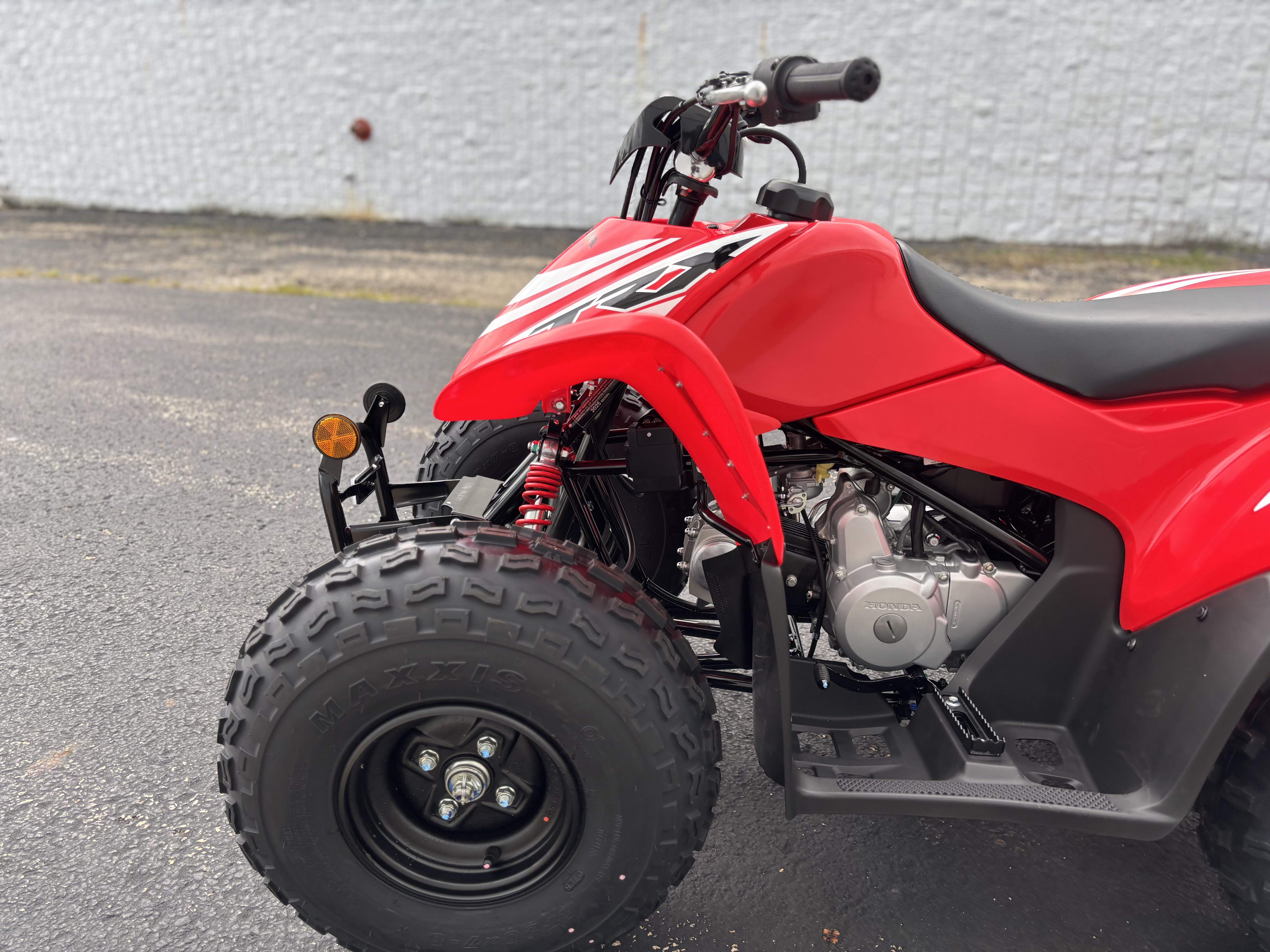 2025 Honda TRX 90X - Photo 9