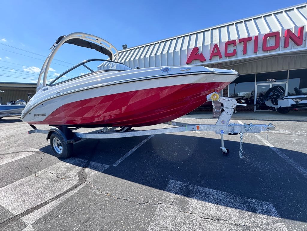 2025 Yamaha Marine F150 | Mr. Outboards