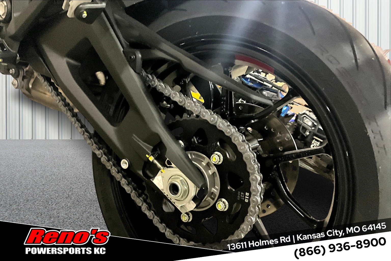 2024 Ducati Monster Plus - Photo 17