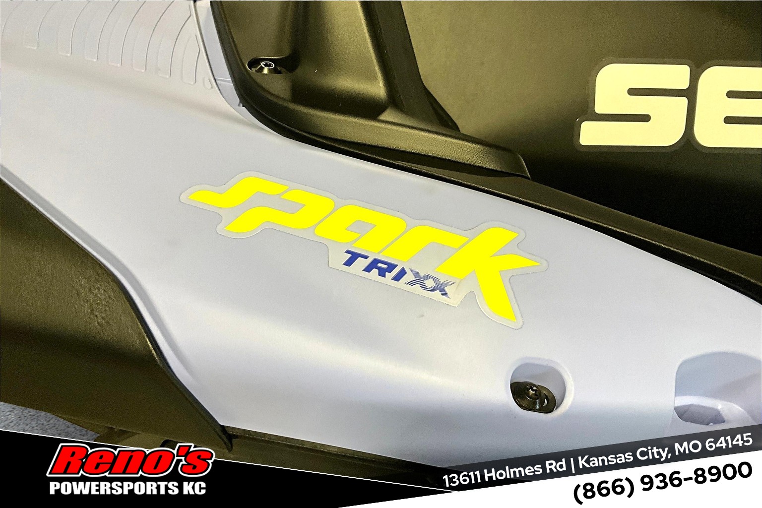 2024 Sea-Doo Spark® Trixx™ for 1 Rotax® 900 ACE™ - 90 iBR and Audio - Photo 13